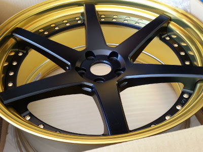 ドレスアップホイール塗装|株式会社シンボリ 