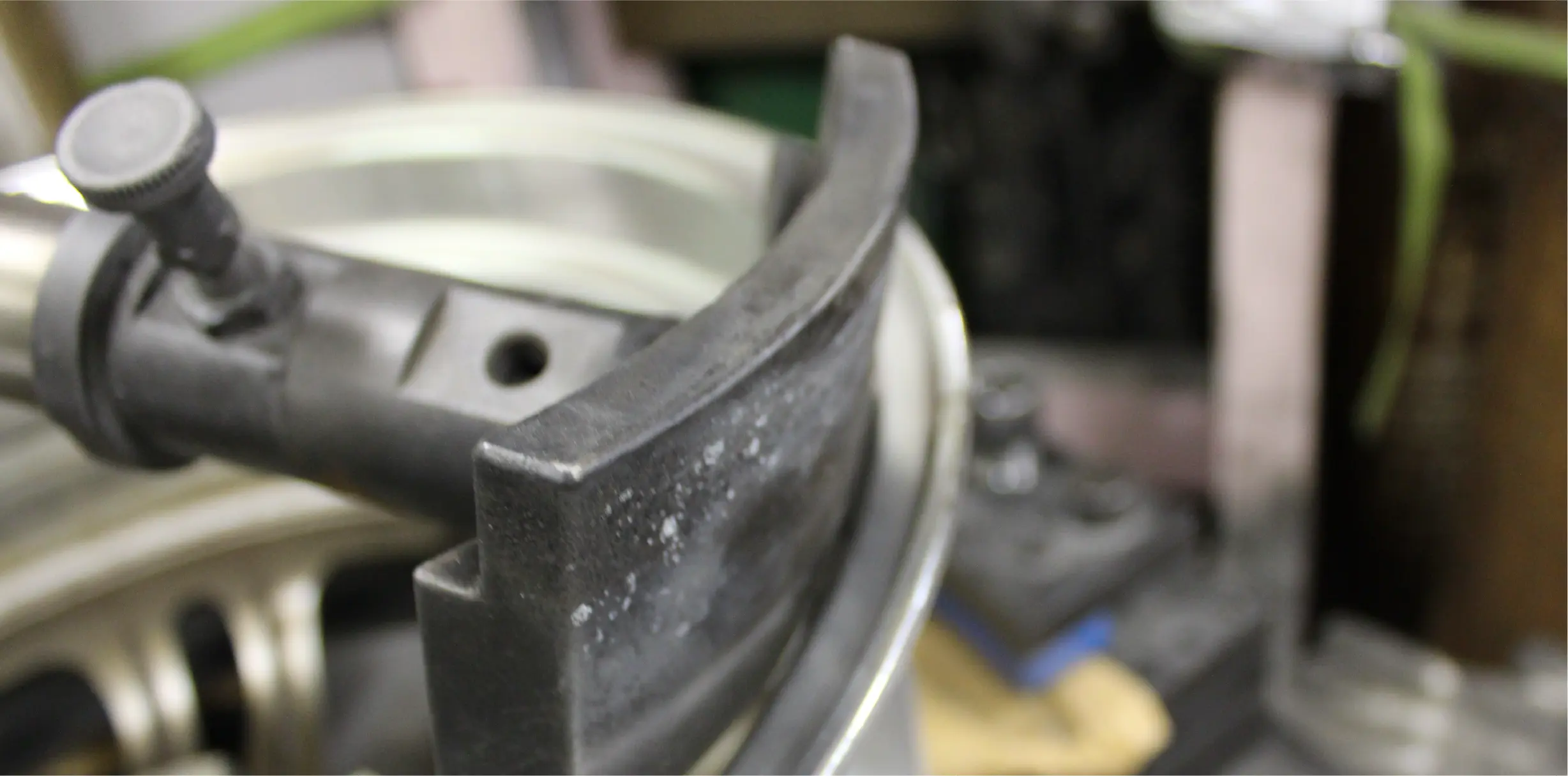 ホイールの歪みを再生修理・リペア